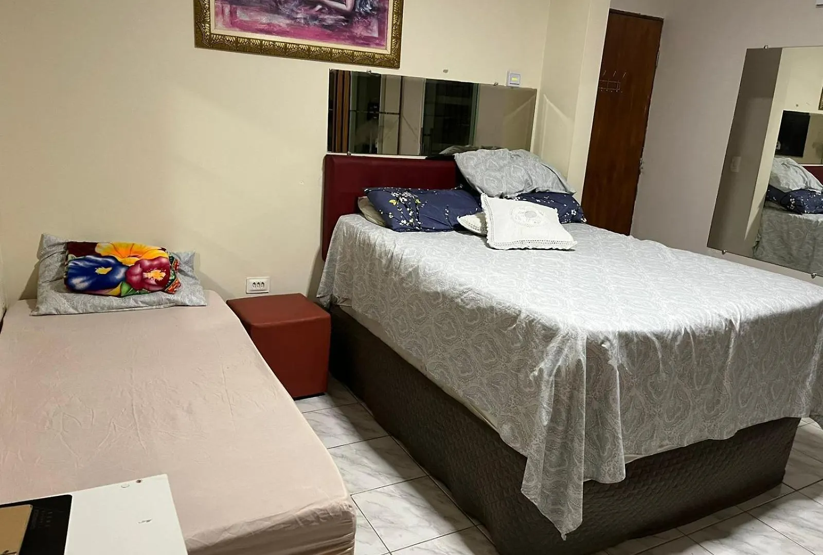 Suite & Quarto-Home Stay- Bairro Afogados- Suite Com Banheiro Privativo E Quarto Com Banheiro Social Compartilhado Recife Brazil
